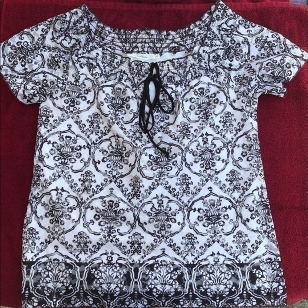 Solitaire off shoulder top